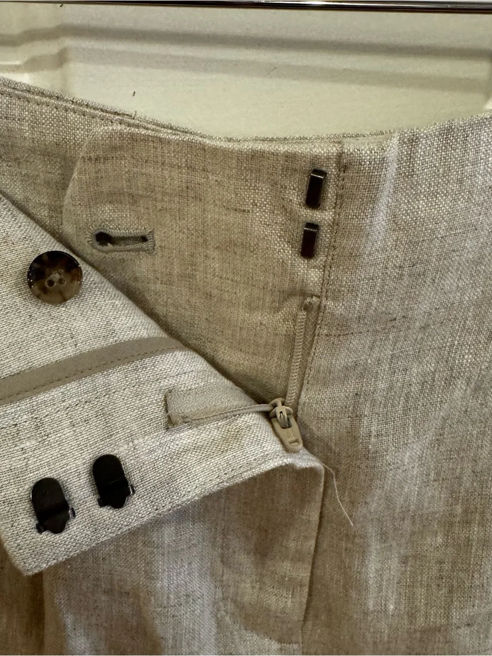 NWT Banana Republic Lina Pleated Linen Shorts Size 8